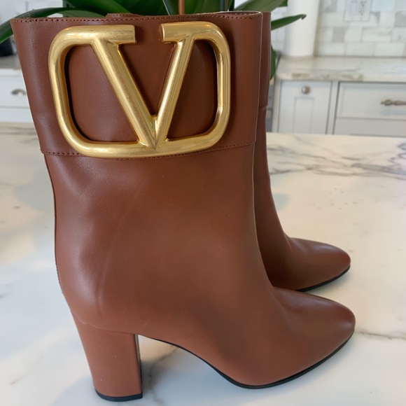 Valentino Vlogo Leather Ankle Boots brown size 39